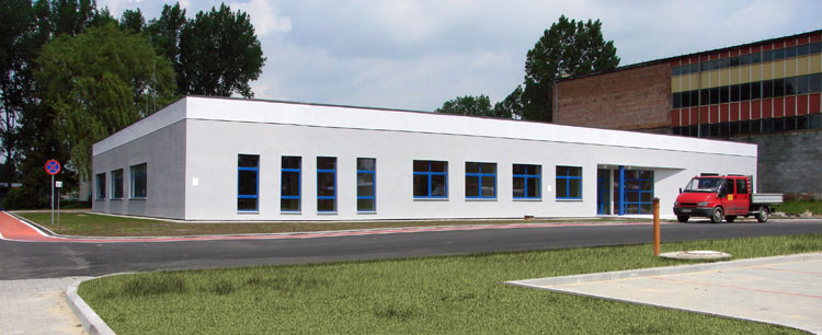 Laboratorium farb wodnych i rozpuszczalników dla ICI Paints w Pilawie